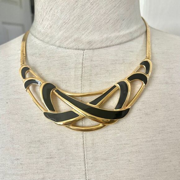 Trifari gold tone and black bib necklace - Picture 1 of 12